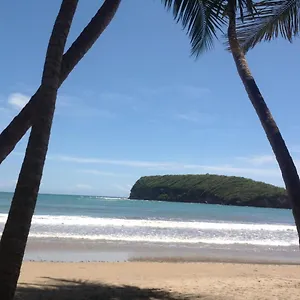 https://la-sagesse-hotel-restaurant-and-beach-bar.comcaribbean.com