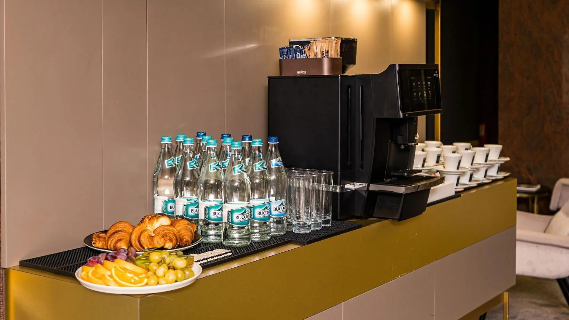 ****  Crystal Palace Hotel Bukarest Románia