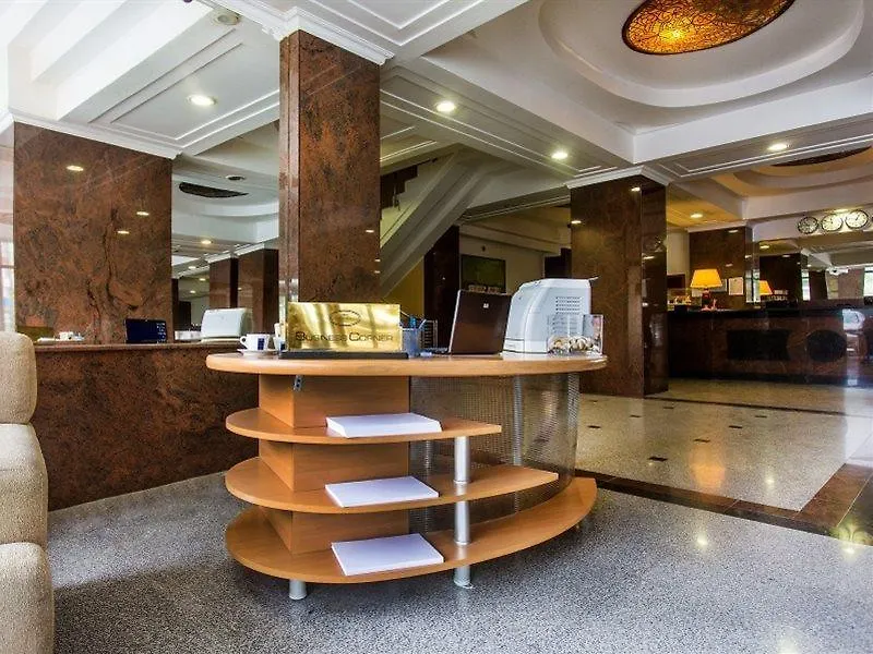 Crystal Palace Hotel Bukarest 4*,  Románia